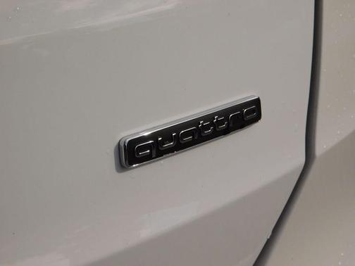 2023 Audi Q3 45 S line Premium