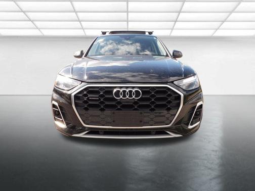2023 Audi Q5 45 S line quattro Premium