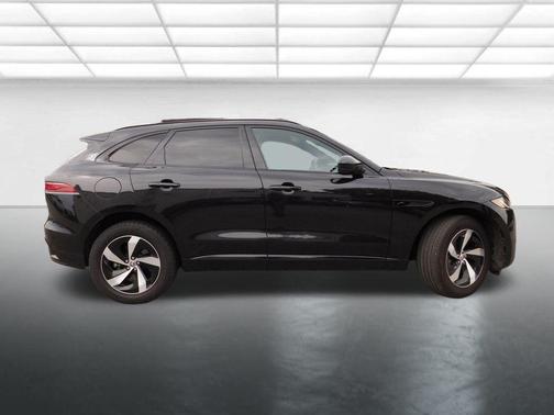 2025 Jaguar F-PACE P250 R-Dynamic S