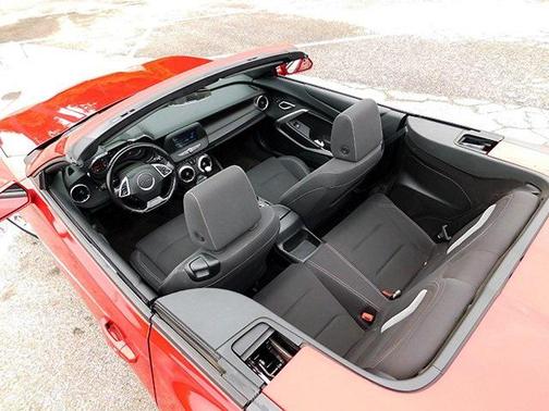 2018 Chevrolet Camaro 1LS
