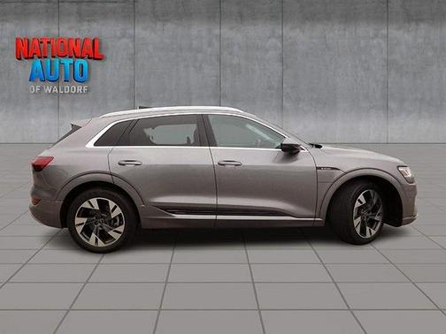 2021 Audi e-tron Premium Plus