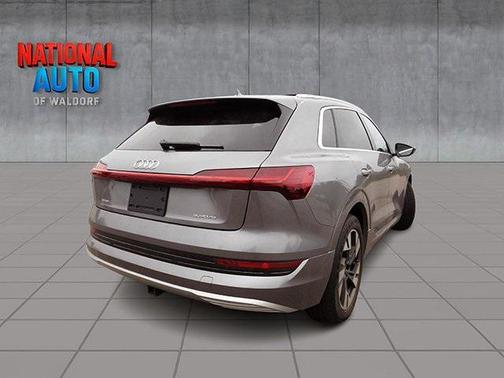2021 Audi e-tron Premium Plus