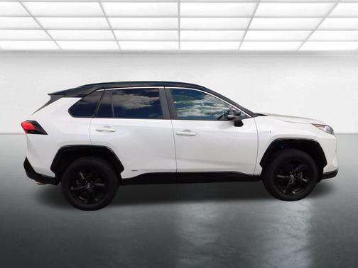 2020 Toyota RAV4 Hybrid XSE