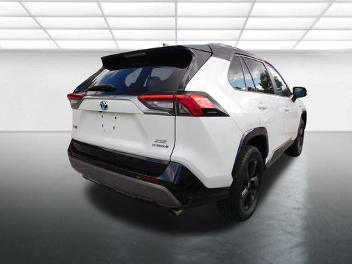 2020 Toyota RAV4 Hybrid XSE
