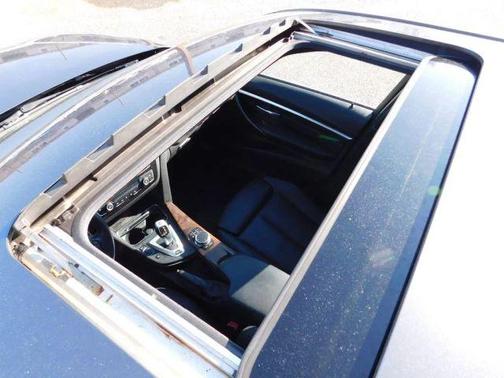 2017 BMW 330e iPerformance