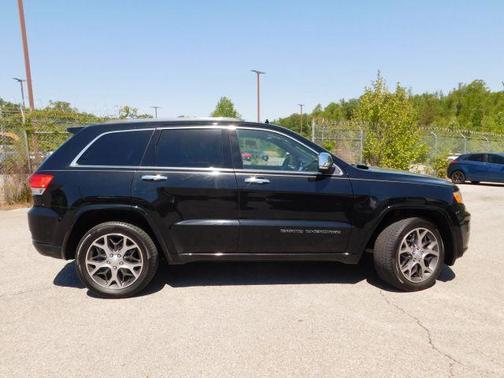 Black 2019 Jeep Grand Cherokee Overland