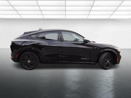 2023 Ford Mustang Mach-E California Route 1