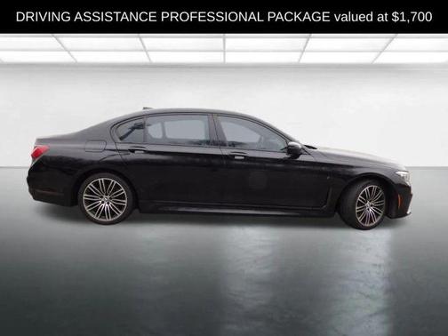 2022 BMW 740 i xDrive