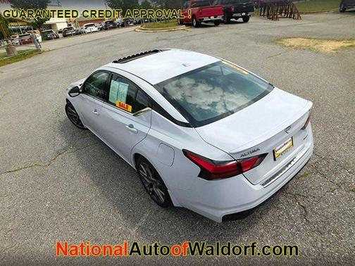 2023 Nissan Altima SR VC-Turbo FWD