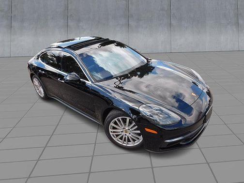 2020 Porsche Panamera 4S