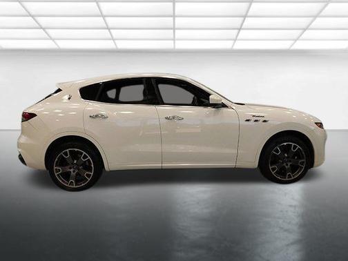 2023 Maserati Levante Modena