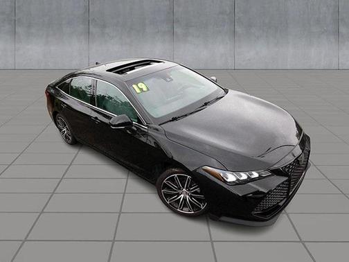 2019 Toyota Avalon XSE