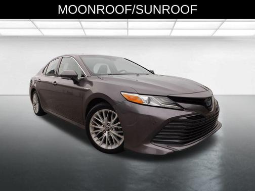 2018 Toyota Camry Hybrid XLE