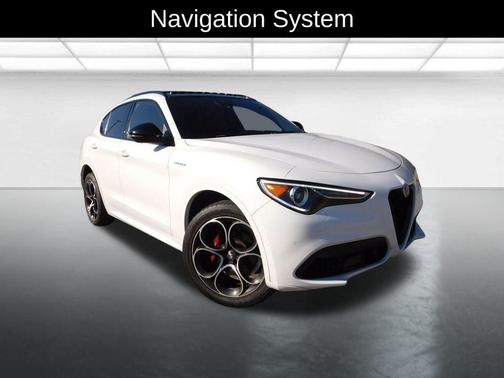 2022 Alfa Romeo Stelvio Veloce