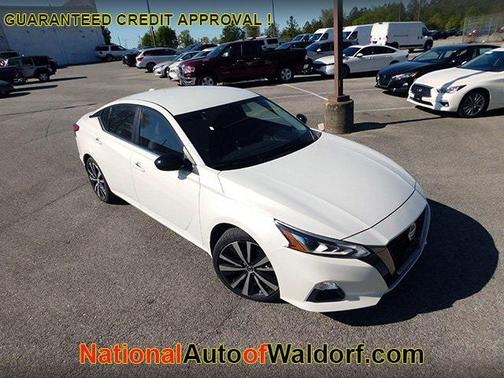 2022 Nissan Altima SR FWD