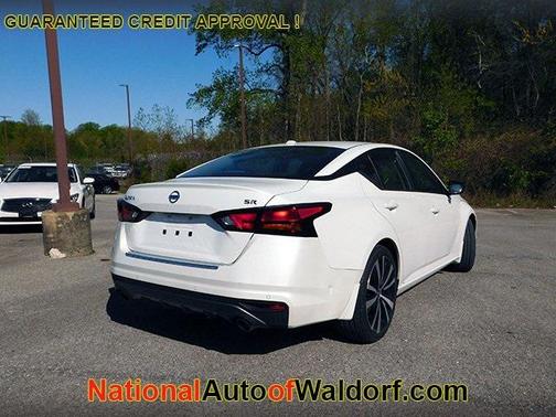 2022 Nissan Altima SR FWD