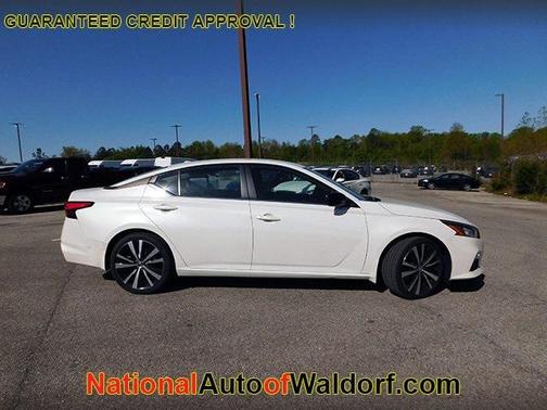 2022 Nissan Altima SR FWD