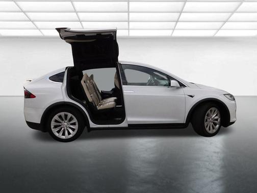 2020 Tesla Model X Long Range