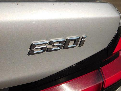 2021 BMW 530 i xDrive