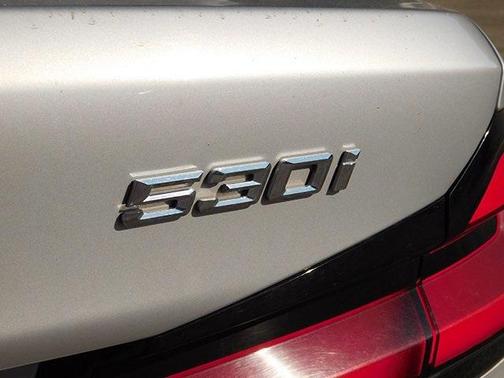 2021 BMW 530 i xDrive