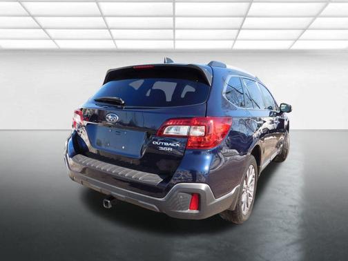 2018 Subaru Outback 3.6R Touring