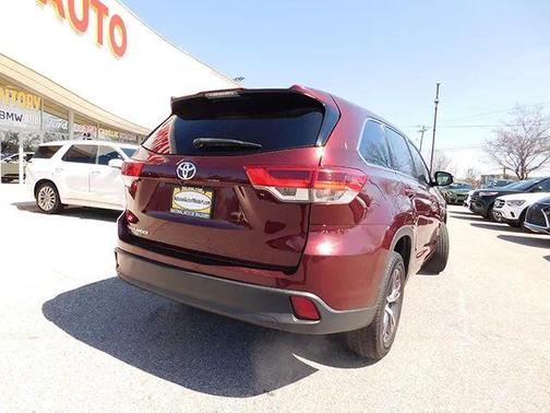 2017 Toyota Highlander LE