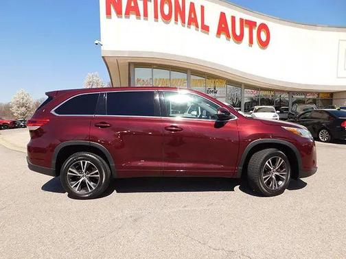 2017 Toyota Highlander LE