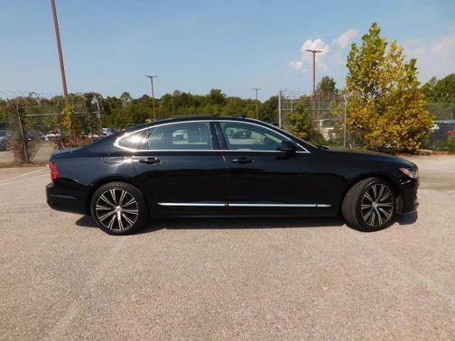 Black 2023 Volvo S90 B6 Plus