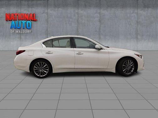 2022 INFINITI Q50 LUXE