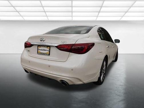 2022 INFINITI Q50 LUXE