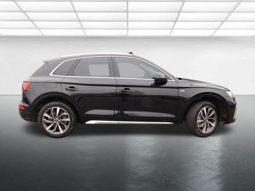 2022 Audi Q5 45 S line quattro Premium