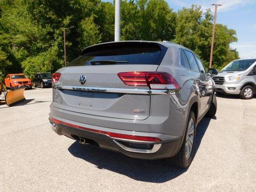 Pure Gray 2021 Volkswagen Atlas Cross Sport 3.6L V6 SEL