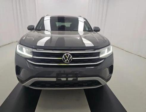 Pure Gray 2021 Volkswagen Atlas Cross Sport 3.6L V6 SEL