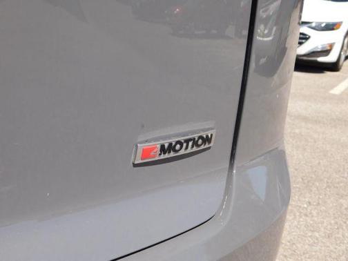 Pure Gray 2021 Volkswagen Atlas Cross Sport 3.6L V6 SEL