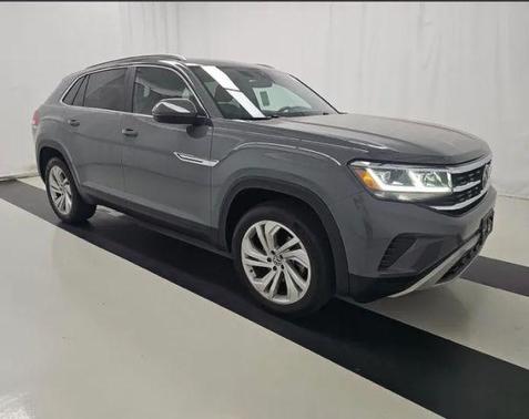 Pure Gray 2021 Volkswagen Atlas Cross Sport 3.6L V6 SEL