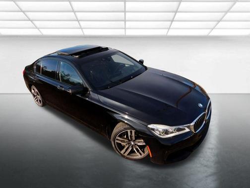 2017 BMW 750 i xDrive