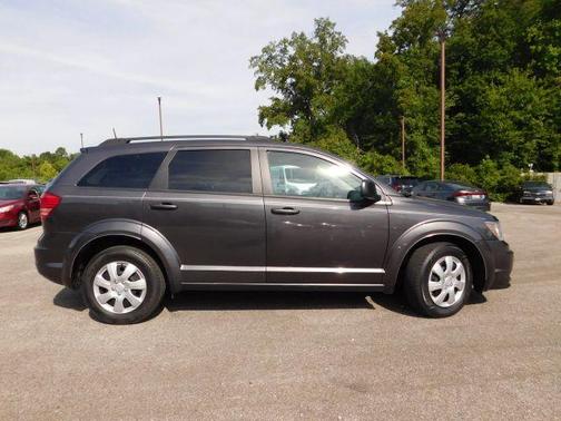 Gray 2019 Dodge Journey SE Value Package