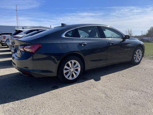 2021 Chevrolet Malibu FWD LT