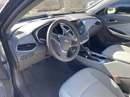 2021 Chevrolet Malibu FWD LT