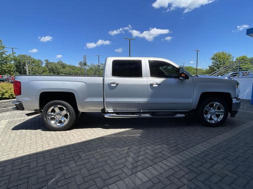 Silver Ice Metallic 2018 Chevrolet Silverado 1500 LTZ