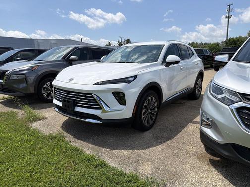 Summit White 2024 Buick Envision Preferred AWD