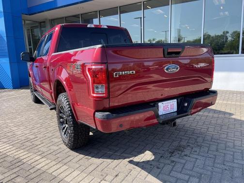 Ruby Red Metallic Tinted Clearcoat 2016 Ford F-150 XLT