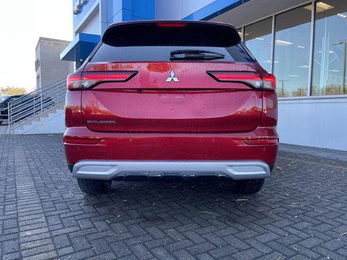 2023 Mitsubishi Outlander SE Black Edition 2WD