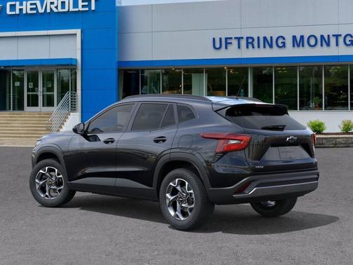 Mosaic Black Metallic 2026 Chevrolet Trax LT