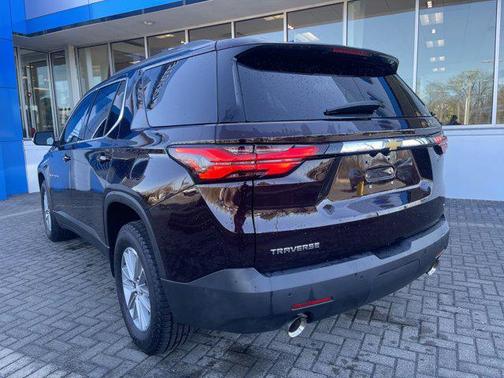 2022 Chevrolet Traverse LT Cloth