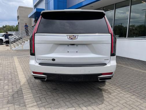 Crystal White Tricoat 2024 Cadillac Escalade Premium Luxury