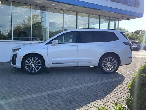 Crystal White Tricoat 2020 Cadillac XT6 Sport AWD