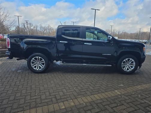 Onyx Black 2018 GMC Canyon SLT