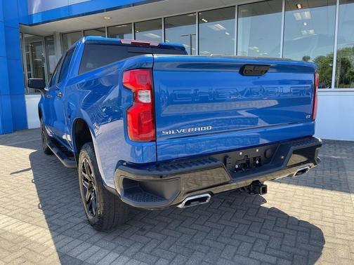Glacier Blue Metallic 2024 Chevrolet Silverado 1500 LT Trail Boss