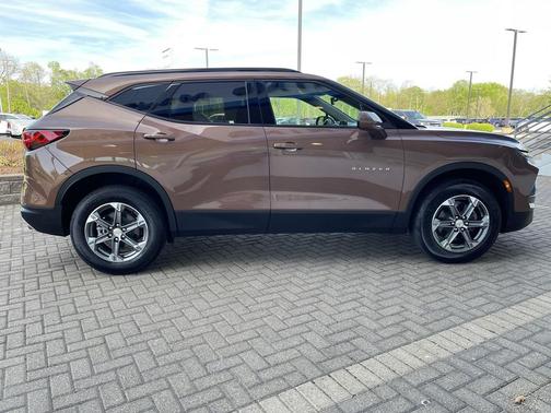 Copper Bronze Metallic 2024 Chevrolet Blazer 2LT